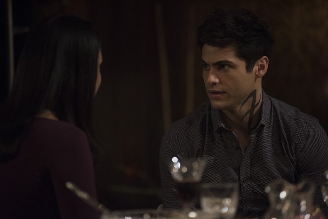 Shadowhunters: The Mortal Instruments - What Lies Beneath - Photos