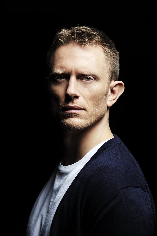 Absentia - Season 2 - Promoción - Neil Jackson