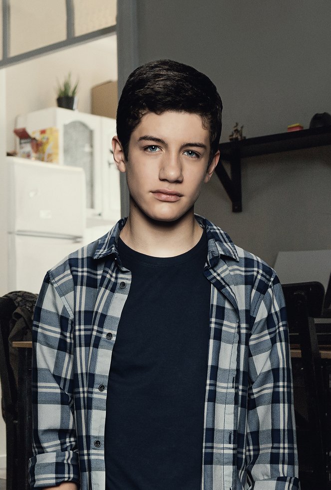 Absentia - Season 2 - Promoción - Patrick McAuley