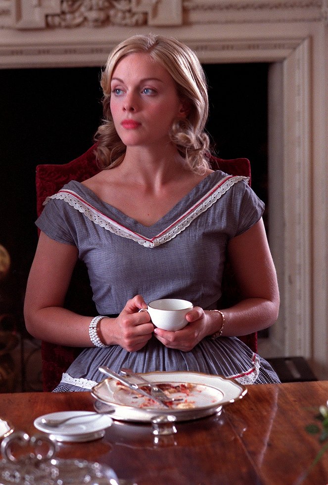 Agatha Christie's Marple - The Murder at the Vicarage - Photos - Christina Cole