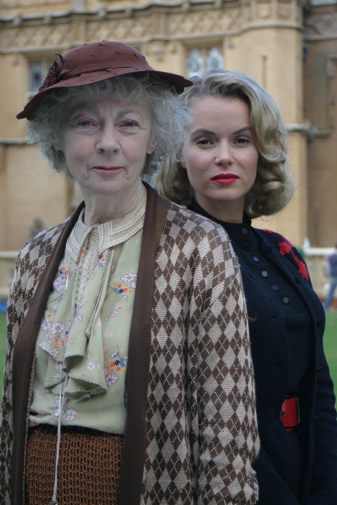 Agatha Christie Marple kisasszonya - Paddington 16:50 - Promóció fotók - Geraldine McEwan, Amanda Holden