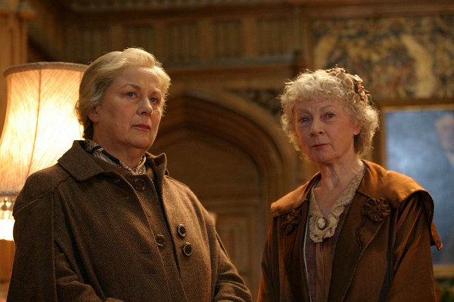 Agatha Christie: Slečna Marpleová - Vlak z Paddingtonu - Z filmu - Pam Ferris, Geraldine McEwan