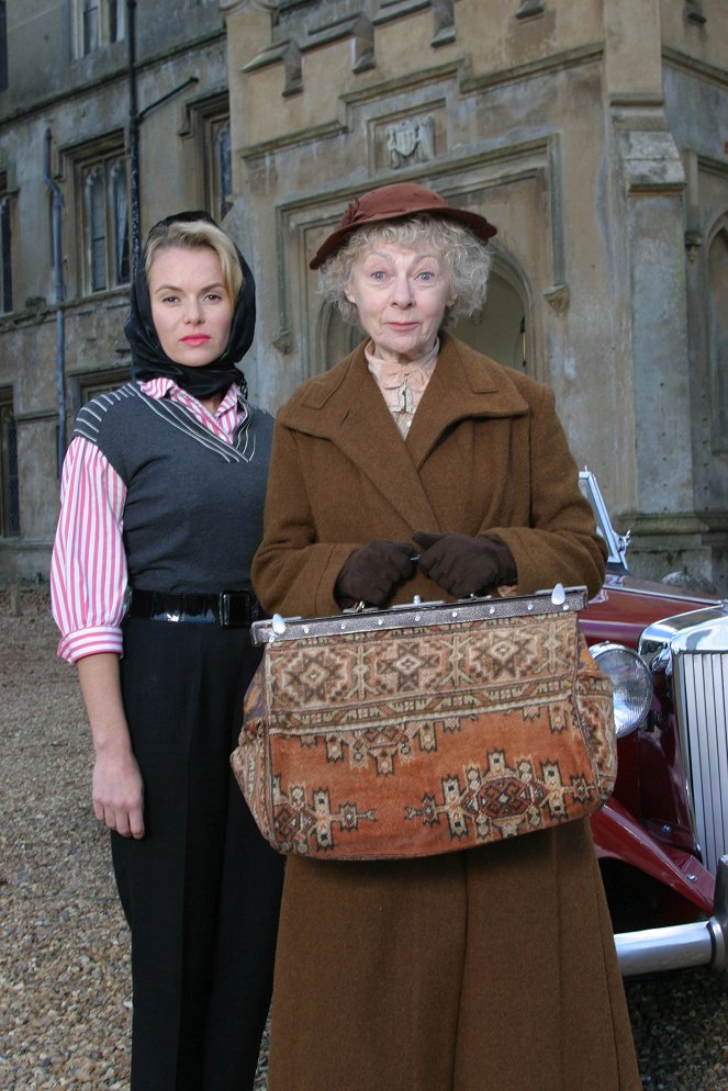 Agatha Christie's Marple - 16:50 ab Paddington - Werbefoto - Amanda Holden, Geraldine McEwan