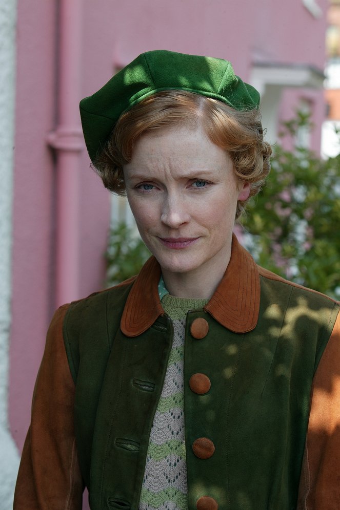 Agatha Christie's Marple - Season 1 - A Murder Is Announced - Promo - Claire Skinner