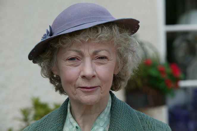Agatha Christie's Marple - Ein Mord wird angekündigt - Werbefoto - Geraldine McEwan