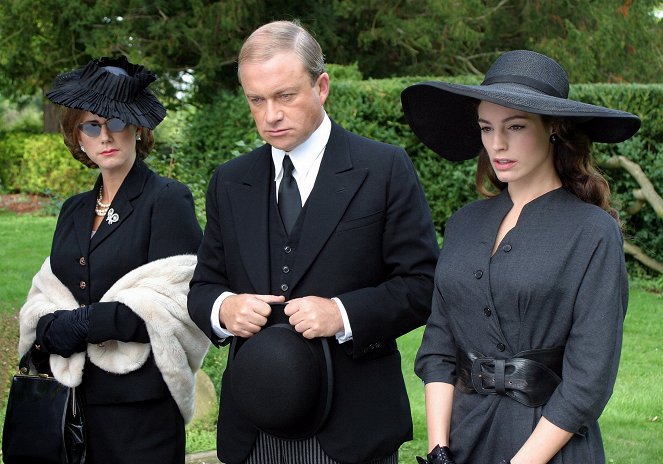 Agatha Christie's Marple - The Moving Finger - Photos - Imogen Stubbs, Harry Enfield, Kelly Brook