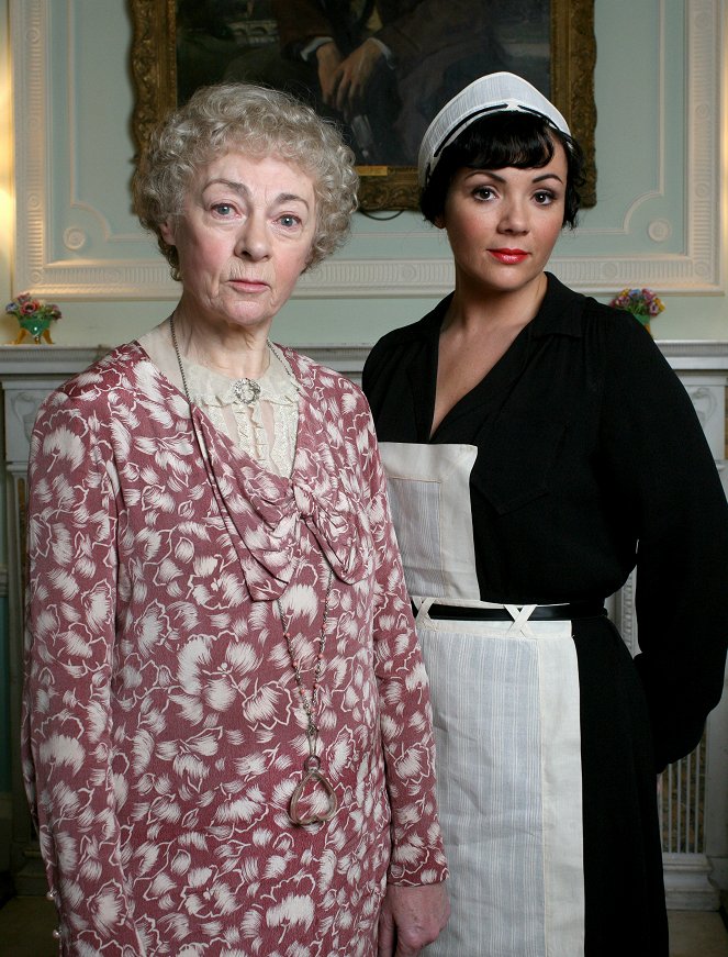 Agatha Christie Marple kisasszonya - Szunnyadó gyilkosság - Promóció fotók - Geraldine McEwan, Martine McCutcheon