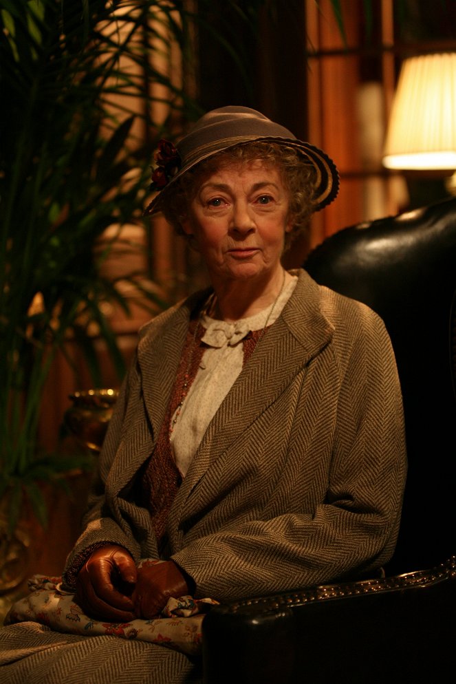 Agatha Christie's Marple - Neiti Marplen viimeinen juttu - Promokuvat - Geraldine McEwan