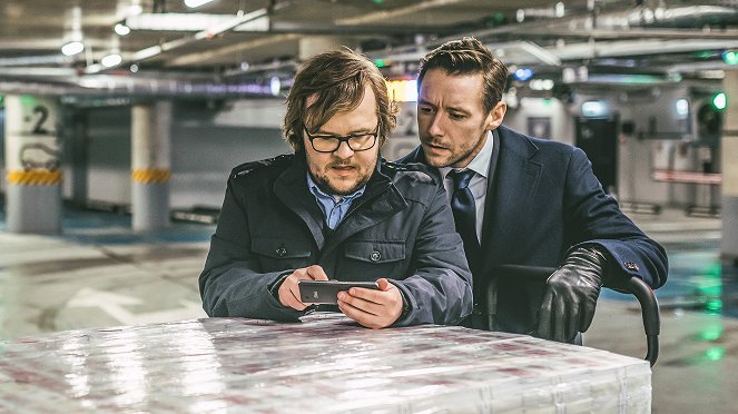 Öljysäätiö - Volvo - Kuvat elokuvasta - Elias Holmen Sørensen, Thomas Gullestad