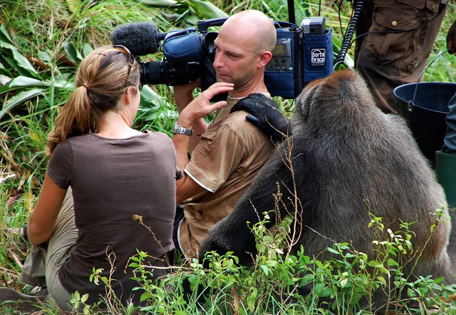 Bama and the Lost Gorillas - Filmfotók