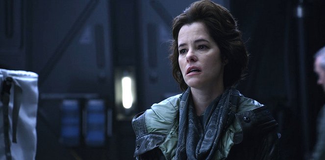 Lost in Space - Transmission - Photos - Parker Posey