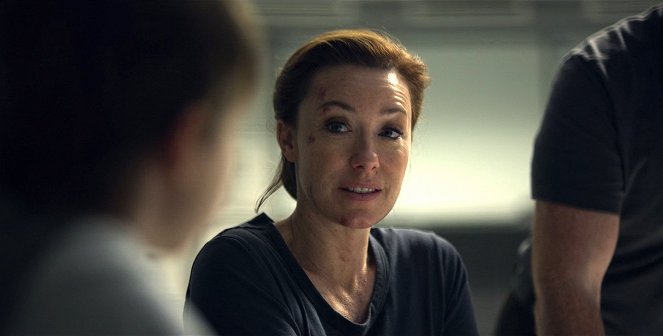 Lost in Space - Trajectory - Photos - Molly Parker