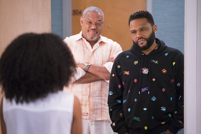 Grown-ish - Season 2 - Face the World - Photos - Laurence Fishburne, Anthony Anderson
