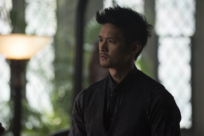 Shadowhunters: The Mortal Instruments - A Kiss from a Rose - Photos - Harry Shum Jr.