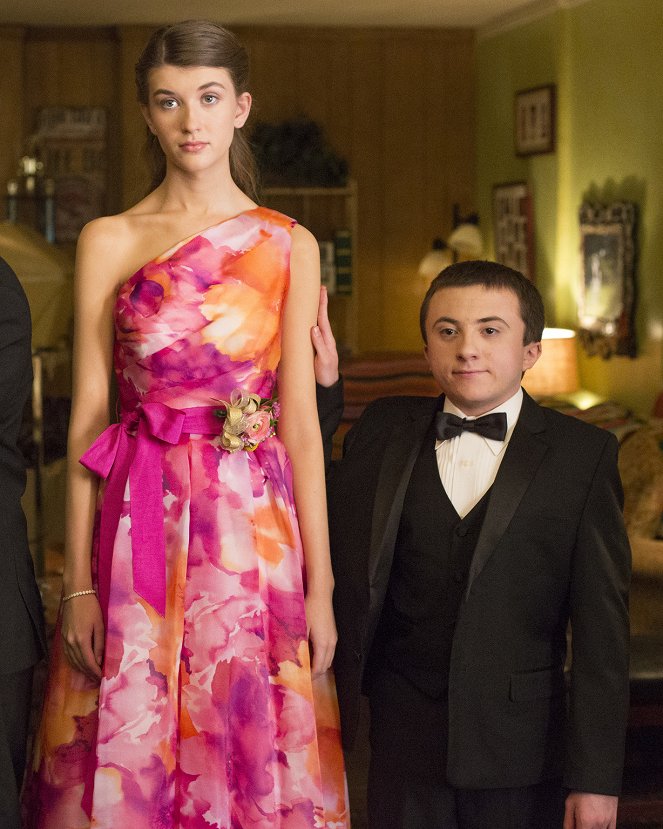 The Middle - Great Heckspectations - Photos - Casey Burke, Atticus Shaffer