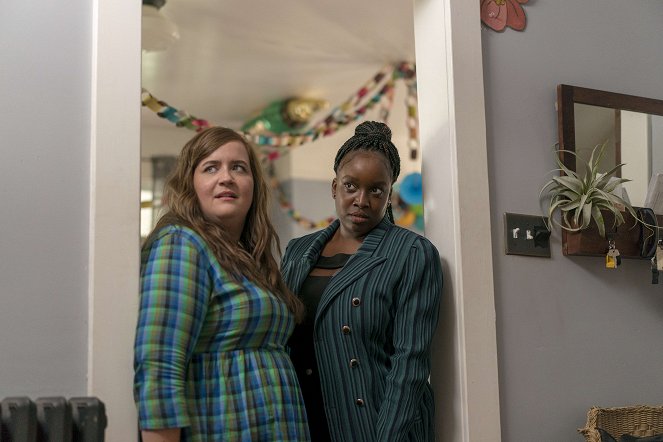 Shrill - Date - Photos - Aidy Bryant, Lolly Adefope