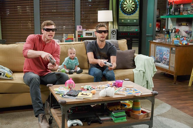 Baby Daddy - Season 4 - The Mother of All Dates - Kuvat elokuvasta - Derek Theler, Jean-Luc Bilodeau