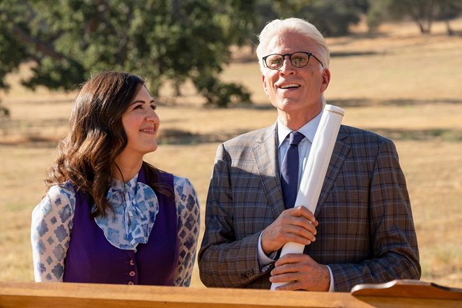 The Good Place - Season 3 - Chidi Sees The Time-Knife - Photos - D'Arcy Carden, Ted Danson