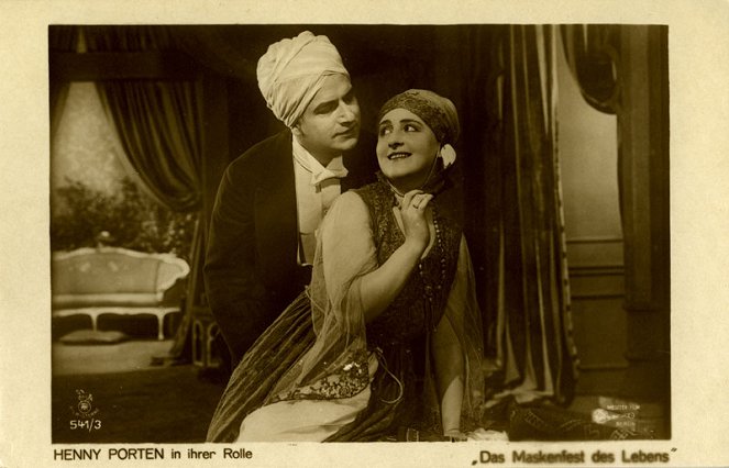 Das Maskenfest des Lebens - Lobby Cards - Henny Porten