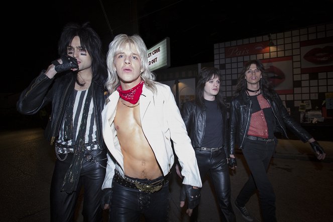 Mötley Crüe: Mocskos rock’n’roll - Filmfotók - Douglas Booth, Daniel Webber, Iwan Rheon, Machine Gun Kelly