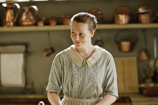 Downton Abbey - Season 4 - Episode 1 - Photos - Cara Theobold