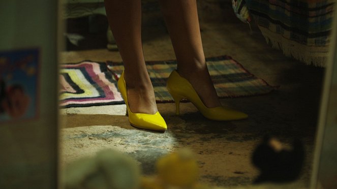 The Girl in Yellow Heels - Photos