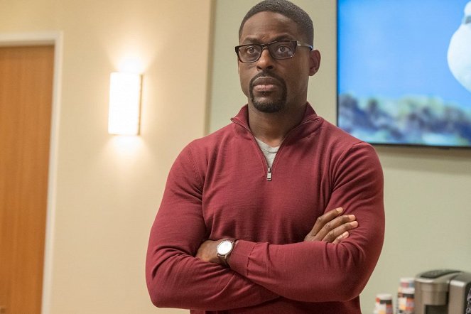 This Is Us - Season 3 - The Waiting Room - Photos - Sterling K. Brown