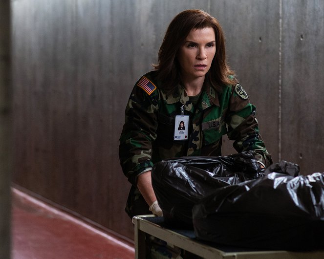 The Hot Zone - Cell H - Photos - Julianna Margulies