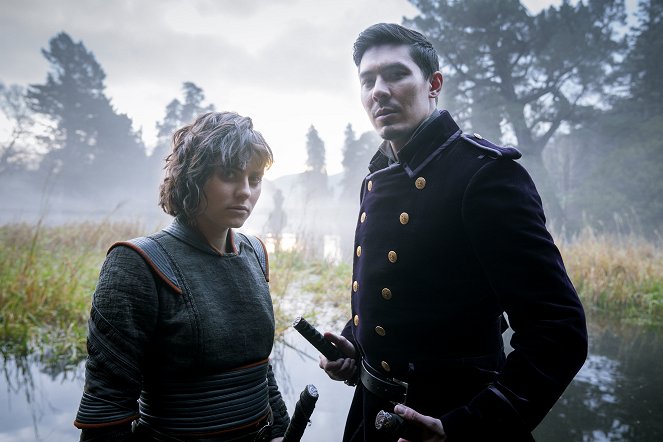 Into the Badlands - Chapter XXV: Chamber of the Scorpion - De la película - Ally Ioannides, Lewis Tan