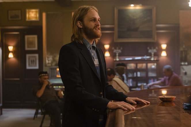 Lodge 49 - As Above, So Below - Kuvat elokuvasta - Wyatt Russell