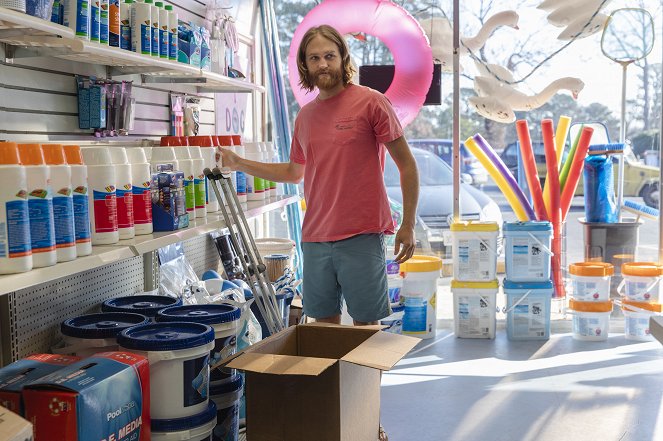 Lodge 49 - Full Fathom Five - De la película - Wyatt Russell