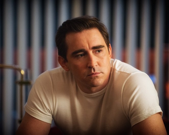 Halt and Catch Fire - Season 2 - The Way In - Photos - Lee Pace