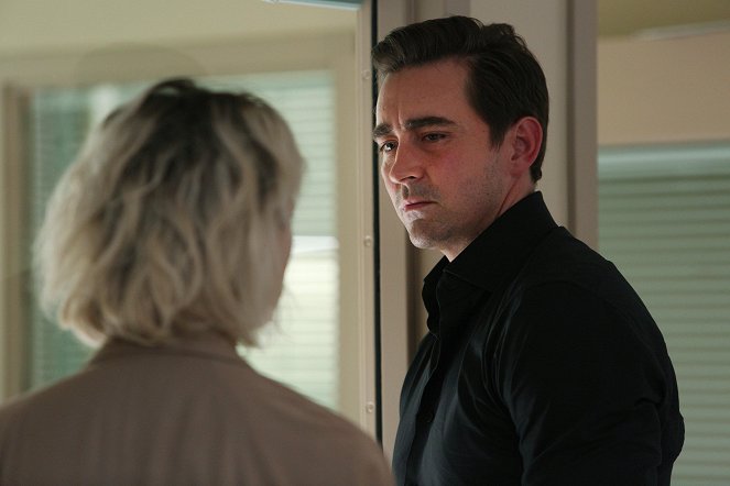 Halt and Catch Fire - Working for the Clampdown - Photos - Lee Pace