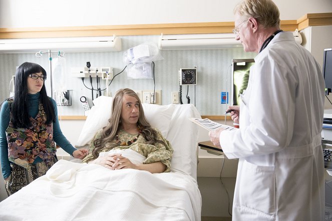 Portlandia - Season 5 - Healthcare - Photos - Carrie Brownstein, Fred Armisen