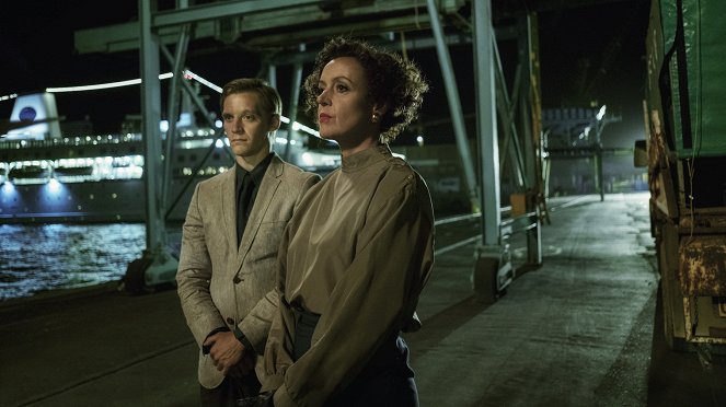 Deutschland 86 - Tar Baby - Photos