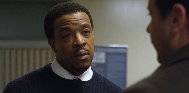 Seven Seconds - Pilote - Film - Russell Hornsby