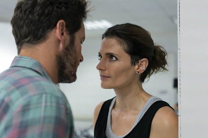 Absentia - Coupable - Film - Stana Katic