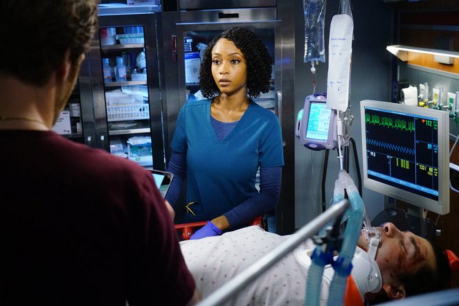 Chicago Med - Tell Me the Truth - Van film - Yaya DaCosta