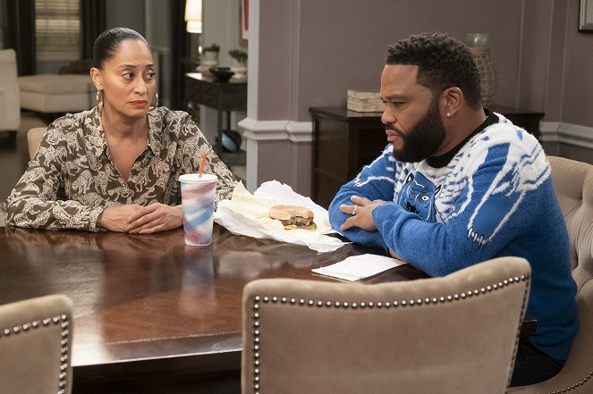 Black-ish - Andre Johnson: Good Person - Photos - Tracee Ellis Ross, Anthony Anderson