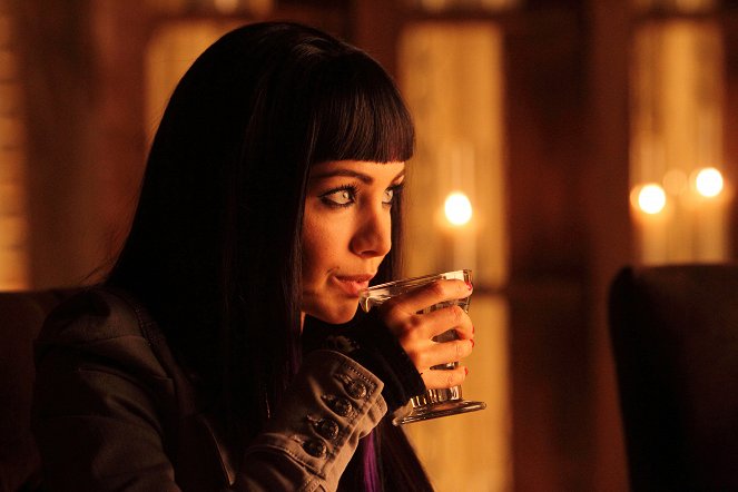 Lost Girl - Table for Fae - Photos - Ksenia Solo