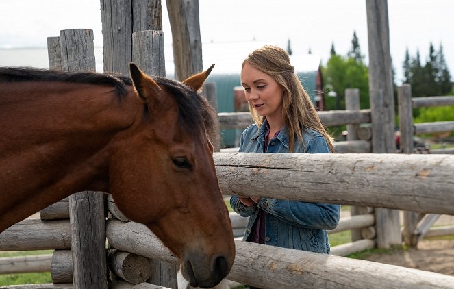 Heartland - Paradies für Pferde - Season 12 - Ein neuer Traum - Filmfotos - Amber Marshall