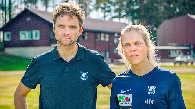 Heimebane - Season 2 - Filmfotos - Morten Svartveit, Ane Dahl Torp