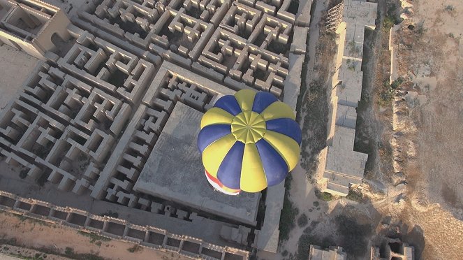 Balloons over Babylon - Photos