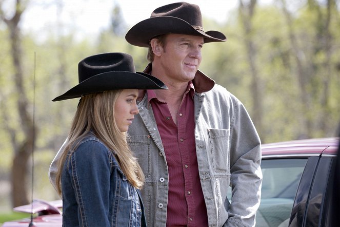 Heartland - Season 5 - What's in a Name? - Film - Amber Marshall