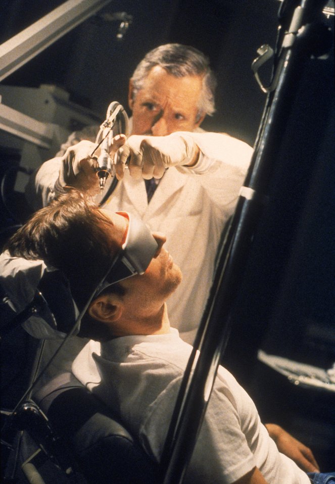 The X-Files - Crime de mémoire - Film - David Duchovny, Mike Nussbaum
