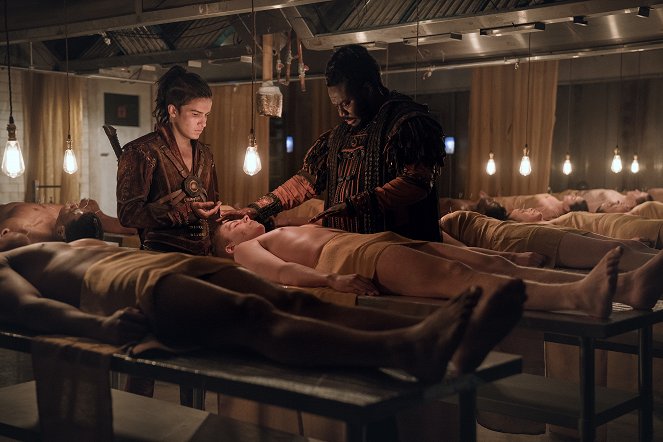 Into the Badlands - Chapter XXVIII: Cobra Fang, Panther Claw - Kuvat elokuvasta - Aramis Knight, Nick Frost