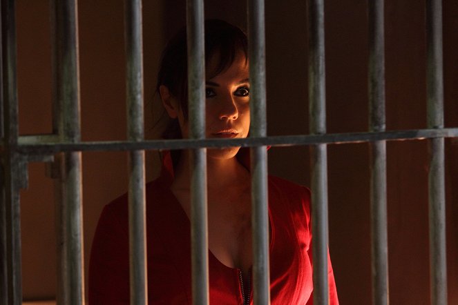 Zagubiona tożsamość - Season 3 - Caged Fae - Z filmu - Anna Silk