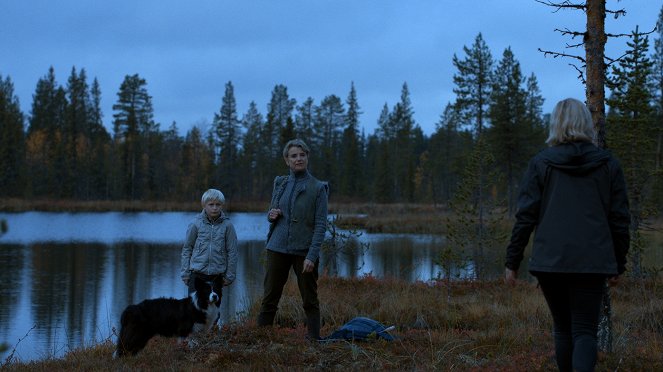 Åsa Larssons Rebecka Martinsson - Season 1 - Till offer åt Molok, del 1 - Van film - Stina Ekblad