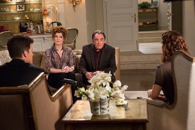 Devious Maids - Season 2 - Look Back in Anger - Photos - Rebecca Wisocky, Tom Irwin