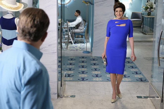 Jane the Virgin - Chapter Fifty-Eight - Photos - Ivonne Coll